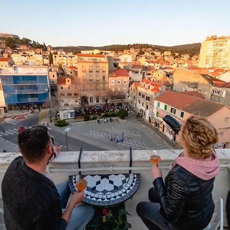 The Spot - Rooftop In The City Centre + Parking Σίμπενικ Εξωτερικό φωτογραφία