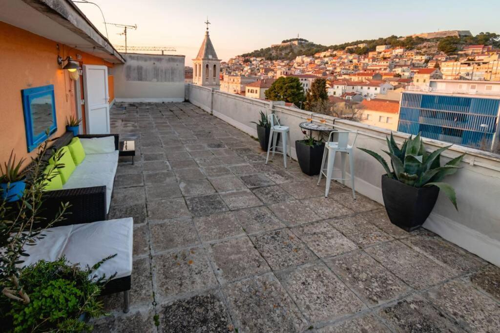 The Spot - Rooftop In The City Centre + Parking Σίμπενικ Εξωτερικό φωτογραφία